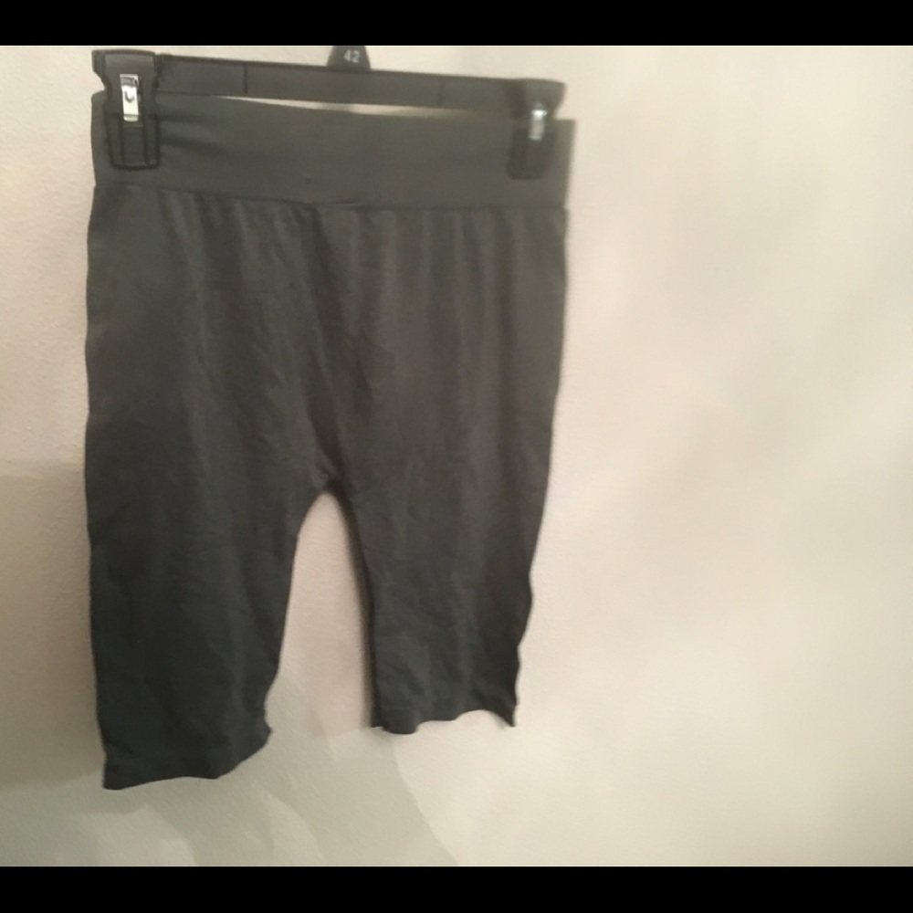 REBORN CHARCOAL XL SHORTS NWT